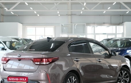 KIA Rio IV, 2021 год, 1 669 000 рублей, 6 фотография