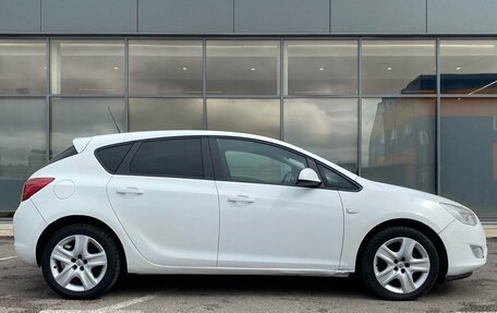 Opel Astra J, 2011 год, 589 000 рублей, 3 фотография