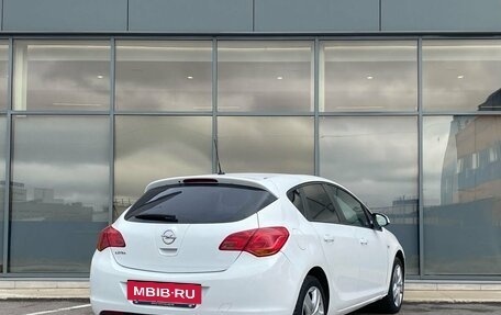 Opel Astra J, 2011 год, 589 000 рублей, 4 фотография