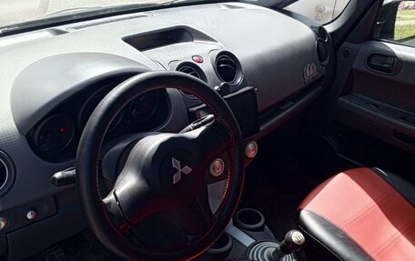 Mitsubishi Colt VI рестайлинг, 2005 год, 365 000 рублей, 8 фотография