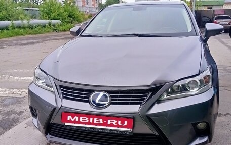 Lexus CT I рестайлинг, 2014 год, 1 730 000 рублей, 2 фотография