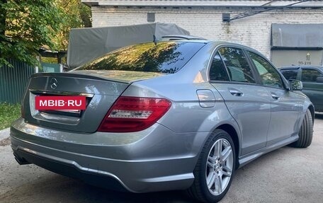 Mercedes-Benz C-Класс, 2011 год, 1 700 000 рублей, 4 фотография