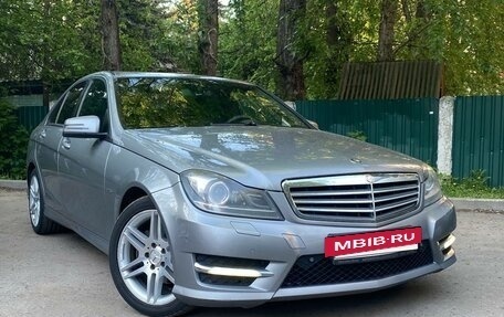 Mercedes-Benz C-Класс, 2011 год, 1 700 000 рублей, 2 фотография