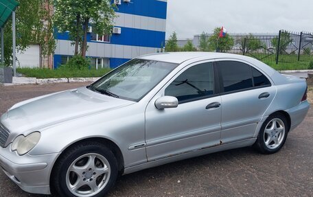 Mercedes-Benz C-Класс, 2002 год, 430 000 рублей, 2 фотография