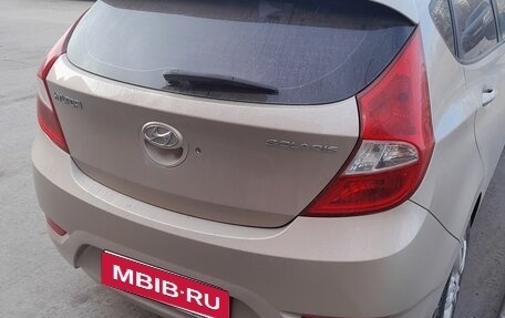 Hyundai Solaris II рестайлинг, 2012 год, 830 000 рублей, 5 фотография