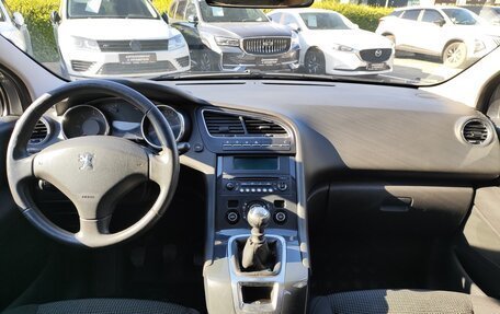 Peugeot 5008 I рестайлинг, 2011 год, 695 000 рублей, 9 фотография
