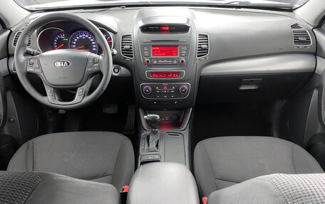 KIA Sorento II рестайлинг, 2015 год, 1 599 000 рублей, 15 фотография