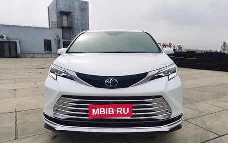 Toyota Sienna, 2022 год, 3 140 466 рублей, 3 фотография