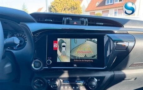 Toyota Hilux VIII, 2025 год, 8 500 000 рублей, 18 фотография