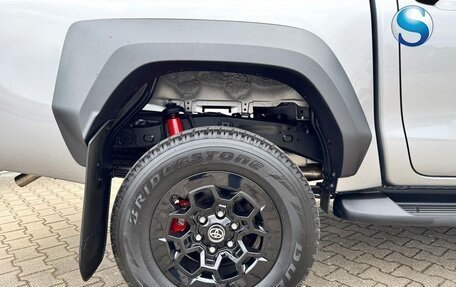 Toyota Hilux VIII, 2025 год, 8 500 000 рублей, 26 фотография