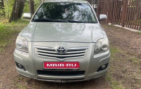 Toyota Avensis III рестайлинг, 2008 год, 930 000 рублей, 1 фотография