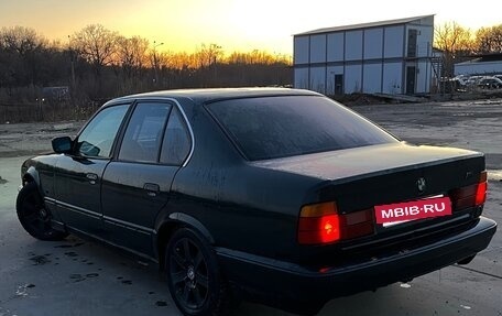 BMW 5 серия, 1990 год, 215 000 рублей, 2 фотография