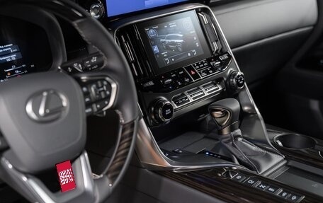 Lexus LX, 2025 год, 22 490 000 рублей, 13 фотография