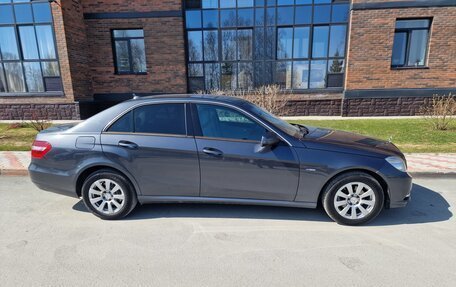Mercedes-Benz E-Класс, 2010 год, 1 650 000 рублей, 5 фотография