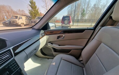 Mercedes-Benz E-Класс, 2010 год, 1 650 000 рублей, 9 фотография
