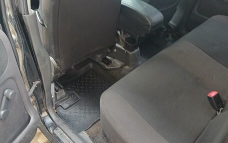 Suzuki Ignis II (HR), 2006 год, 480 000 рублей, 11 фотография