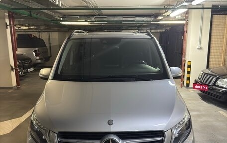 Mercedes-Benz V-Класс, 2016 год, 4 500 000 рублей, 2 фотография