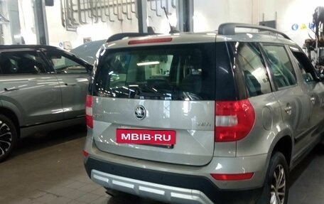 Skoda Yeti I рестайлинг, 2017 год, 1 188 000 рублей, 3 фотография