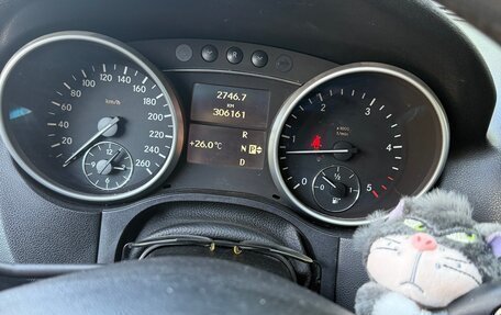 Mercedes-Benz M-Класс, 2010 год, 1 600 000 рублей, 11 фотография