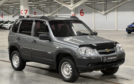 Chevrolet Niva I рестайлинг, 2013 год, 576 000 рублей, 3 фотография