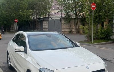 Mercedes-Benz A-Класс, 2015 год, 1 560 000 рублей, 1 фотография