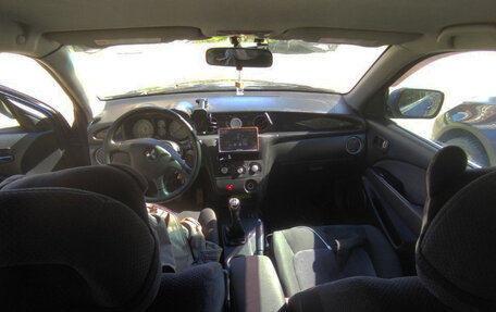 Mitsubishi Outlander III рестайлинг 3, 2003 год, 720 000 рублей, 4 фотография