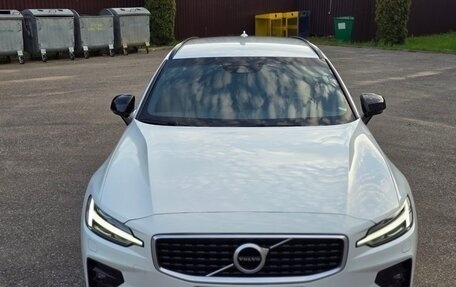 Volvo V60 II, 2020 год, 2 640 000 рублей, 7 фотография