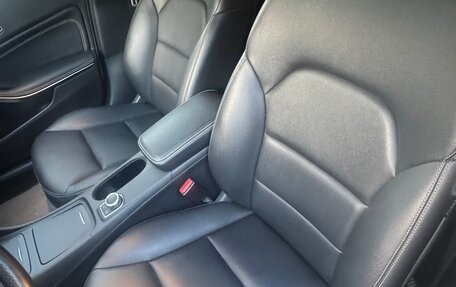 Mercedes-Benz A-Класс, 2015 год, 1 560 000 рублей, 11 фотография