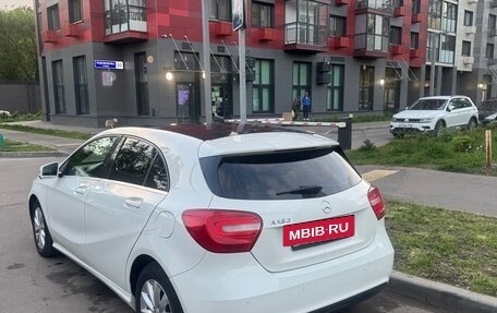 Mercedes-Benz A-Класс, 2015 год, 1 560 000 рублей, 6 фотография