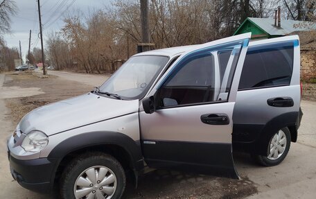 Chevrolet Niva I рестайлинг, 2012 год, 450 000 рублей, 2 фотография