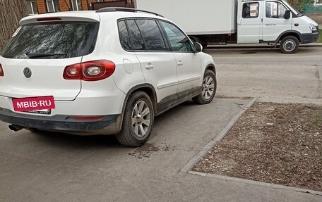 Volkswagen Tiguan I, 2011 год, 1 100 000 рублей, 2 фотография
