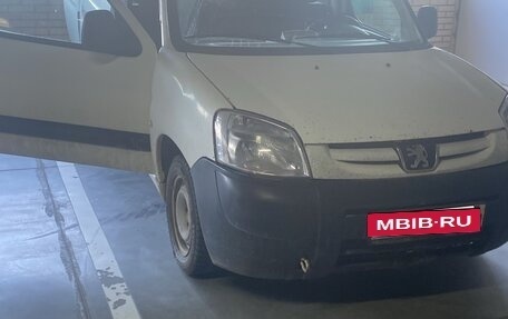 Peugeot Partner II рестайлинг 2, 2010 год, 290 000 рублей, 3 фотография