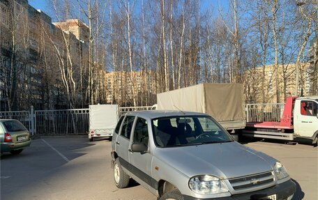 Chevrolet Niva I рестайлинг, 2003 год, 225 000 рублей, 2 фотография
