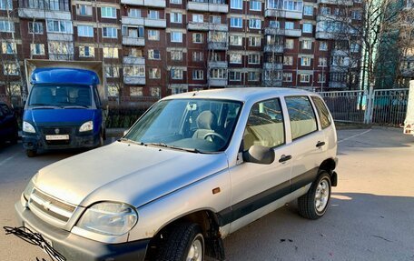 Chevrolet Niva I рестайлинг, 2003 год, 225 000 рублей, 3 фотография