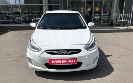 Hyundai Solaris II рестайлинг, 2013 год, 770 000 рублей, 2 фотография