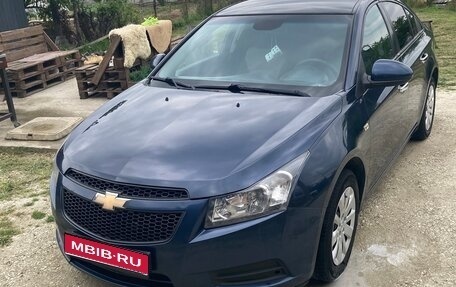 Chevrolet Cruze II, 2011 год, 670 000 рублей, 1 фотография
