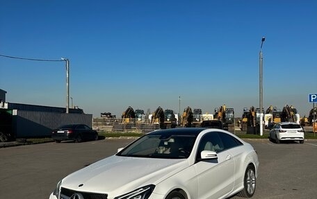 Mercedes-Benz E-Класс, 2013 год, 1 750 000 рублей, 6 фотография