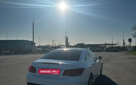 Mercedes-Benz E-Класс, 2013 год, 1 750 000 рублей, 11 фотография