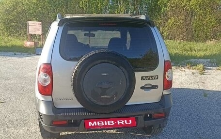 Chevrolet Niva I рестайлинг, 2011 год, 510 000 рублей, 2 фотография