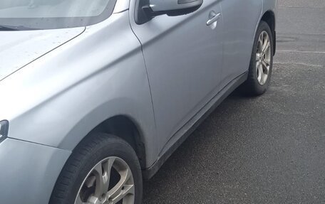 Mitsubishi Outlander III рестайлинг 3, 2013 год, 1 200 000 рублей, 3 фотография