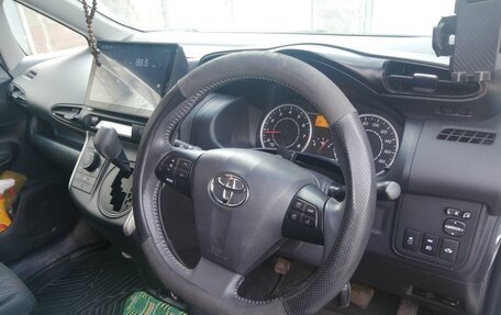 Toyota Wish II, 2010 год, 1 250 000 рублей, 10 фотография