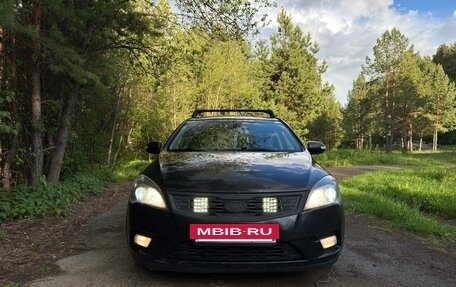 KIA cee'd I рестайлинг, 2010 год, 680 000 рублей, 2 фотография