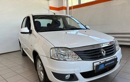 Renault Logan I, 2013 год, 600 000 рублей, 3 фотография