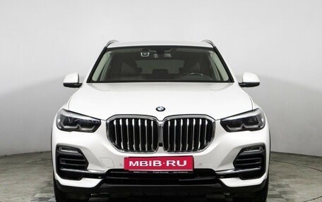 BMW X5, 2019 год, 5 450 000 рублей, 2 фотография