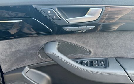 Audi A8, 2016 год, 2 650 000 рублей, 16 фотография