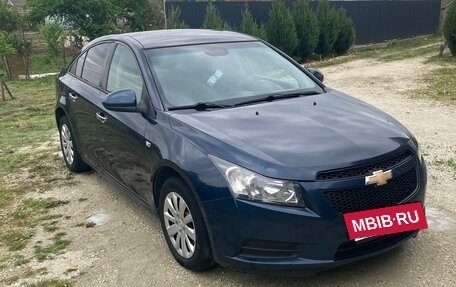 Chevrolet Cruze II, 2011 год, 670 000 рублей, 3 фотография