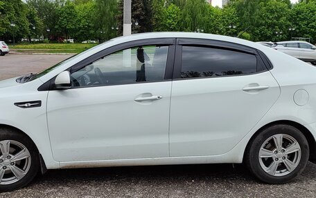 KIA Rio III рестайлинг, 2013 год, 750 000 рублей, 2 фотография