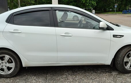 KIA Rio III рестайлинг, 2013 год, 750 000 рублей, 4 фотография