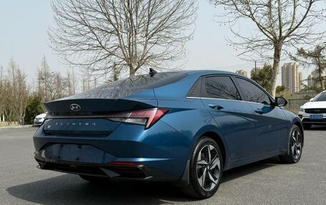 Hyundai Elantra, 2021 год, 1 790 000 рублей, 2 фотография