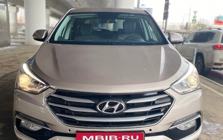 Hyundai Santa Fe III рестайлинг, 2017 год, 2 270 000 рублей, 2 фотография